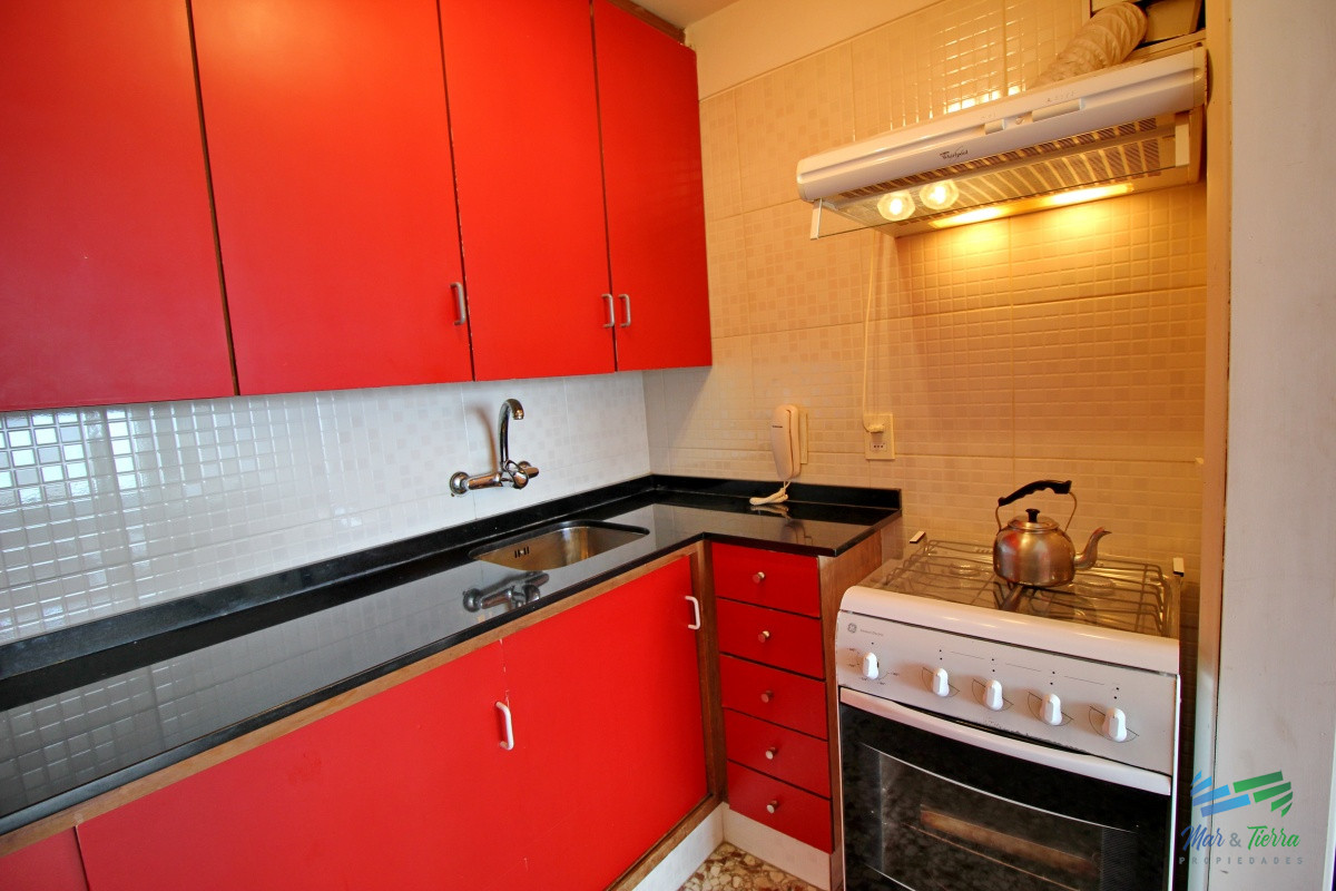 Apartamento ID.2860 - Vendo apartamento 1 dormitorio y medio en Peninsula, Punta del Este.