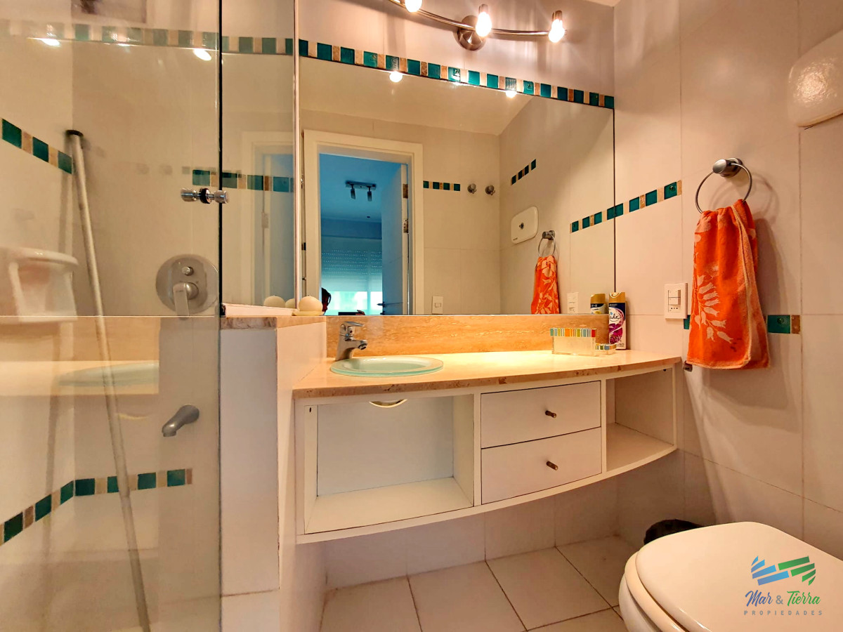 Apartamento ID.4552 - ALQUILO DEPARTAMENTO, 4 DORMITORIOS, LA MEJOR VISTA DE PUNTA DEL ESTE 