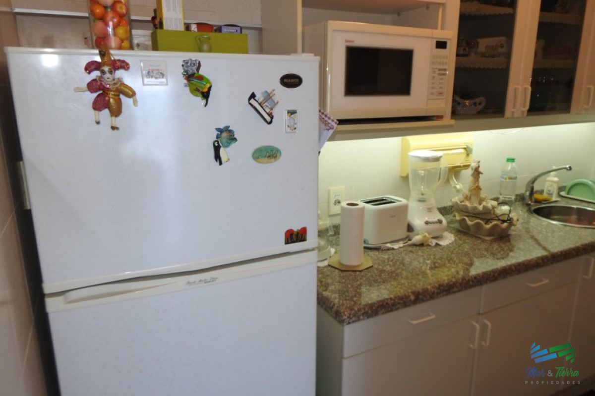 Apartamento ID.2201 - Oportunidad en venta Apartamento en piso alto, con vista franca al mar!!!, 