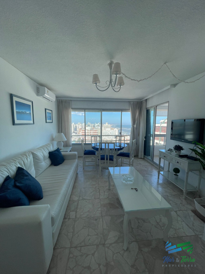 Apartamento ID.1354 - Alquile ya!!! Apartamento en el corazón de la Península, Punta del Este.