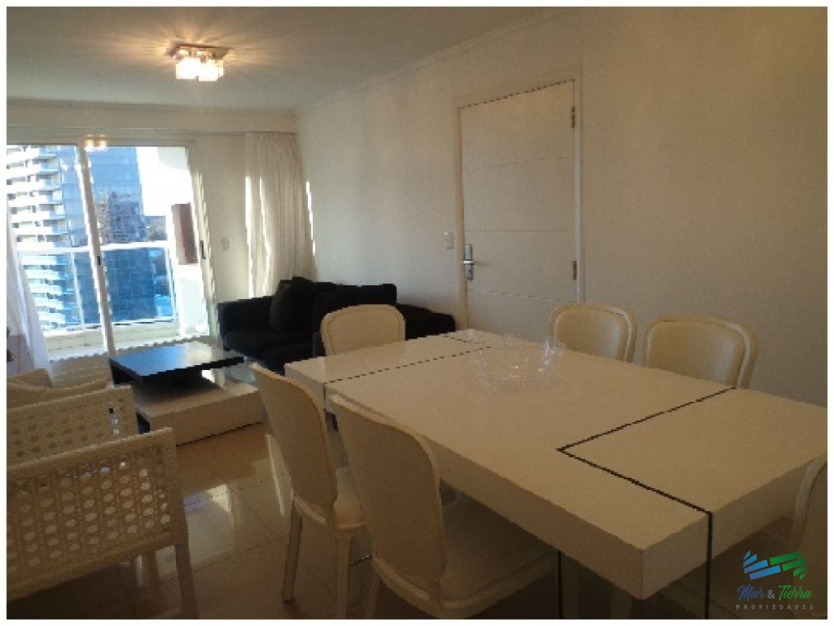 Apartamento ID.1056 - Oportunidad! dos dormitorios, Mansa, Punta del Este
