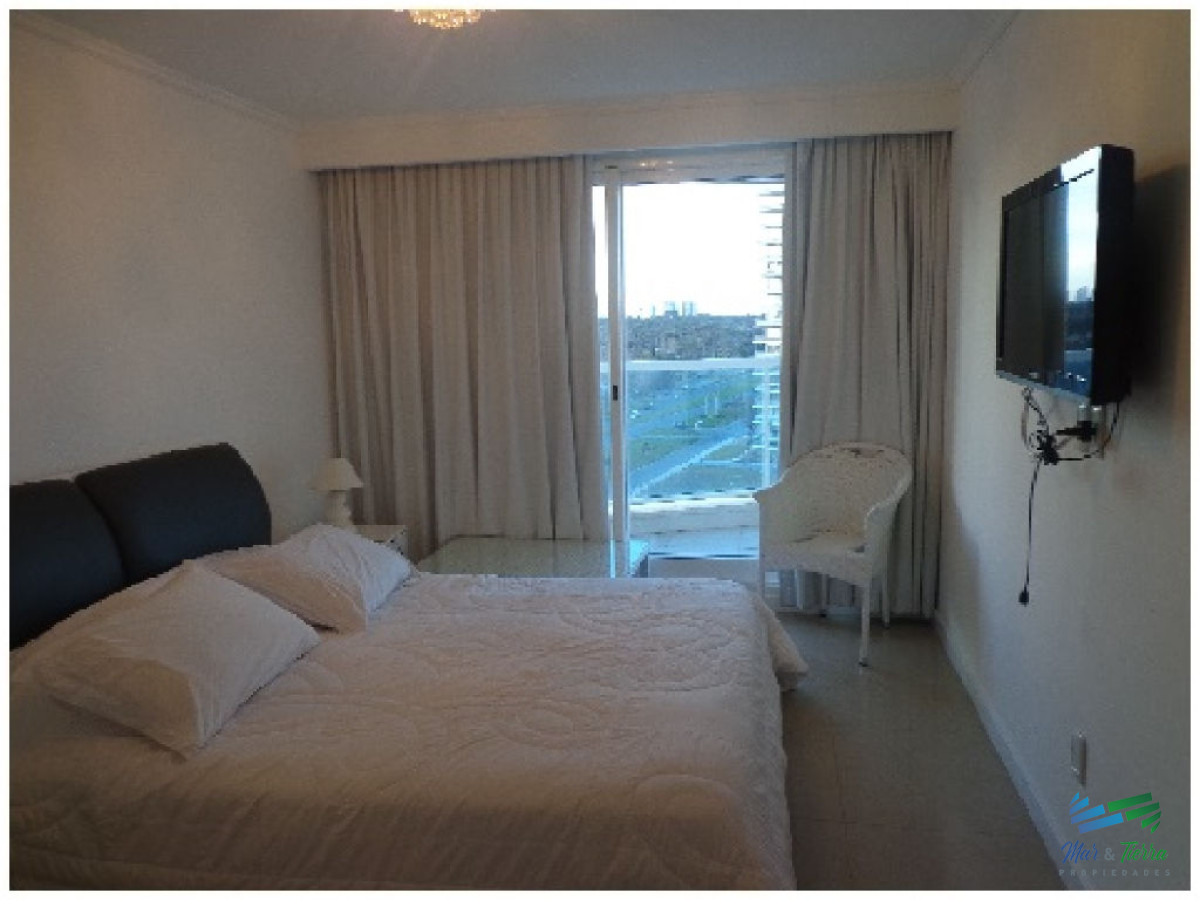 Apartamento ID.1056 - Oportunidad! dos dormitorios, Mansa, Punta del Este