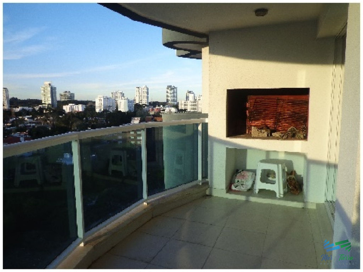 Apartamento ID.1056 - Oportunidad! dos dormitorios, Mansa, Punta del Este