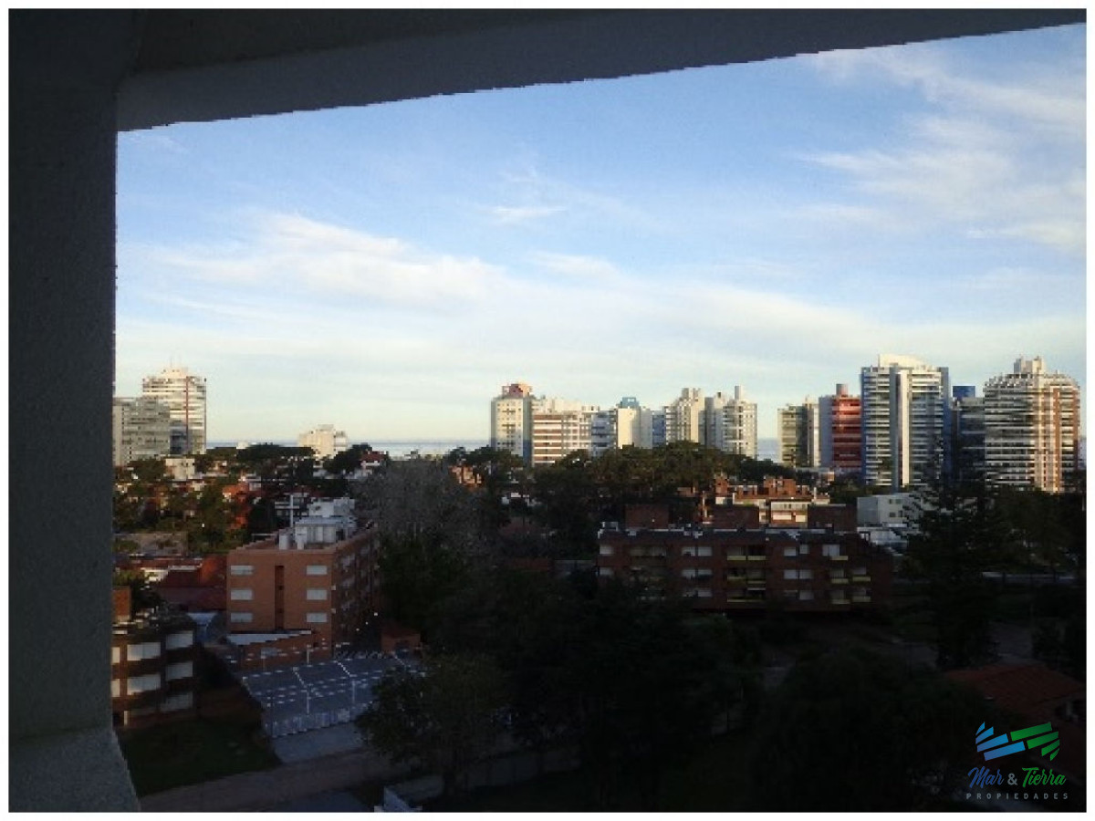 Apartamento ID.1056 - Oportunidad! dos dormitorios, Mansa, Punta del Este