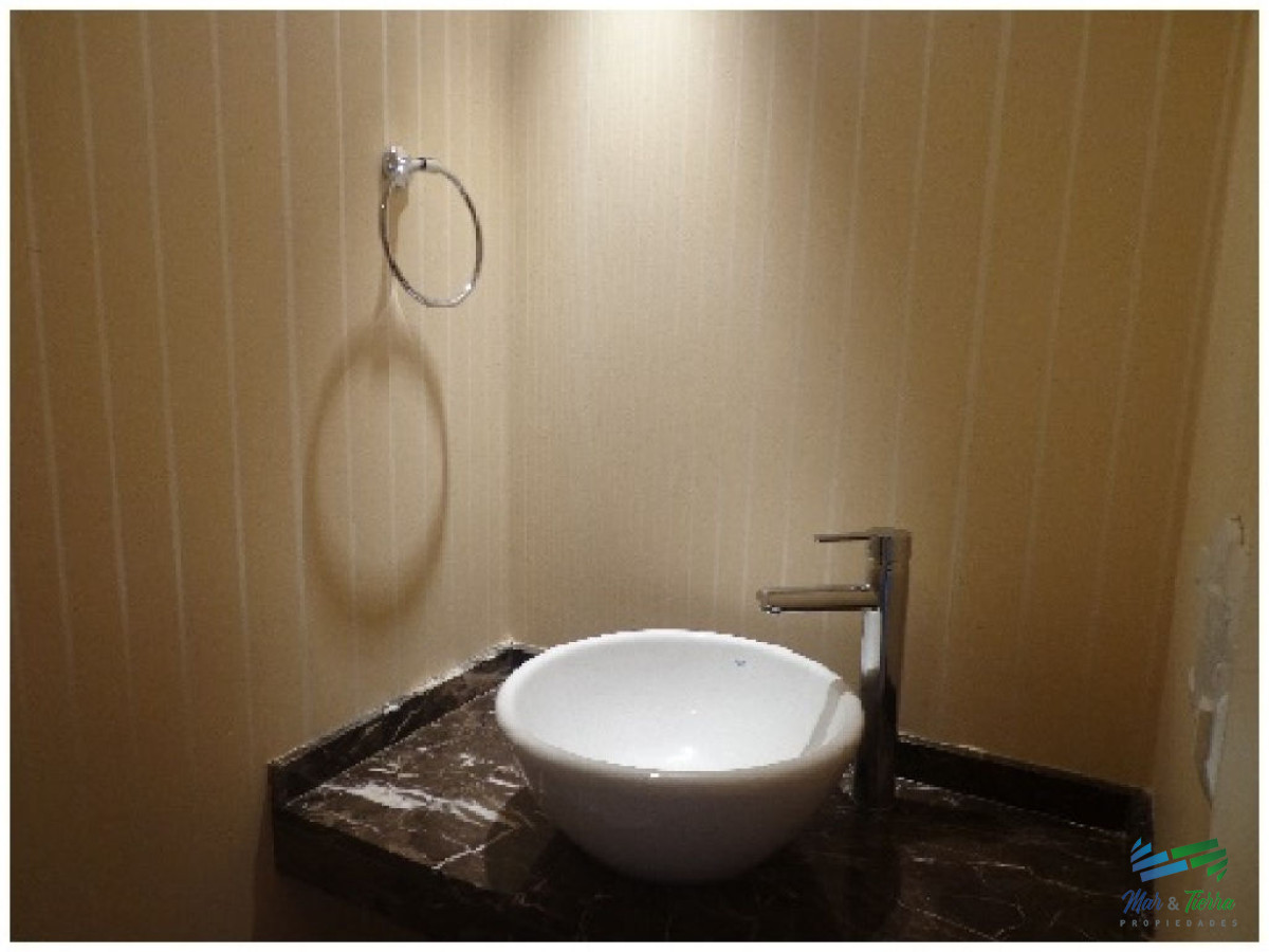 Apartamento ID.1056 - Oportunidad! dos dormitorios, Mansa, Punta del Este
