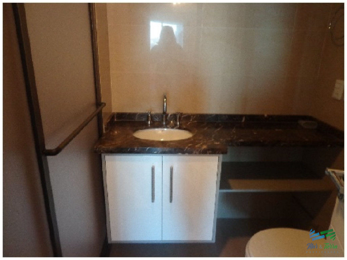 Apartamento ID.1056 - Oportunidad! dos dormitorios, Mansa, Punta del Este