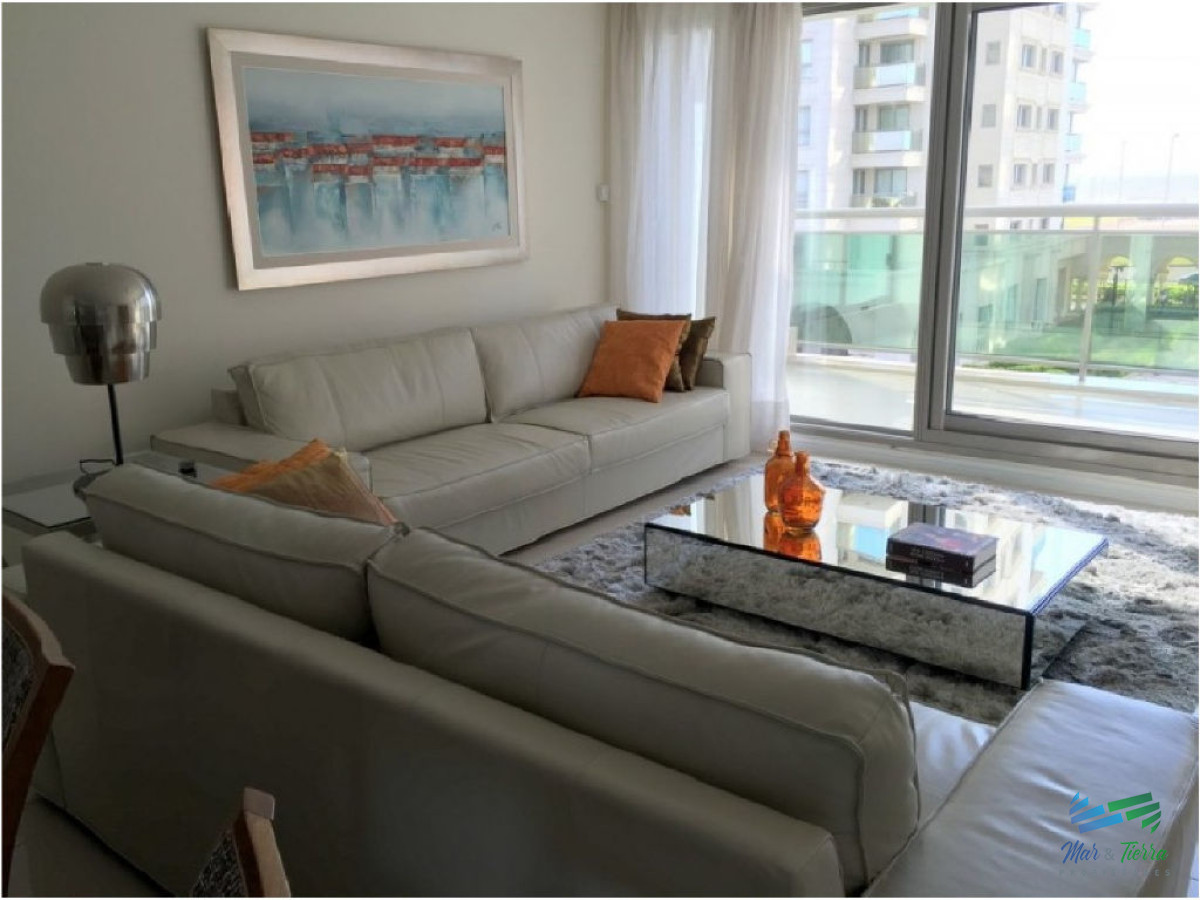 Apartamento ID.1073 - Torre de Categoría, Primera Línea Playa Brava