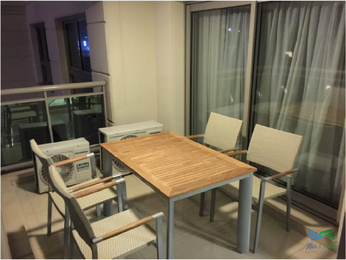 Apartamento ID.1073 - Torre de Categoría, Primera Línea Playa Brava