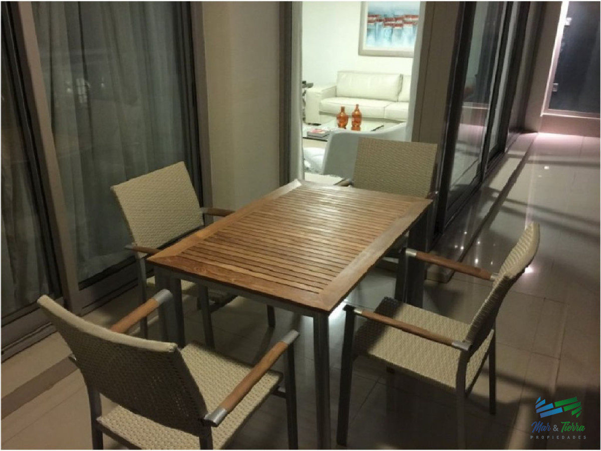 Apartamento ID.1073 - Torre de Categoría, Primera Línea Playa Brava