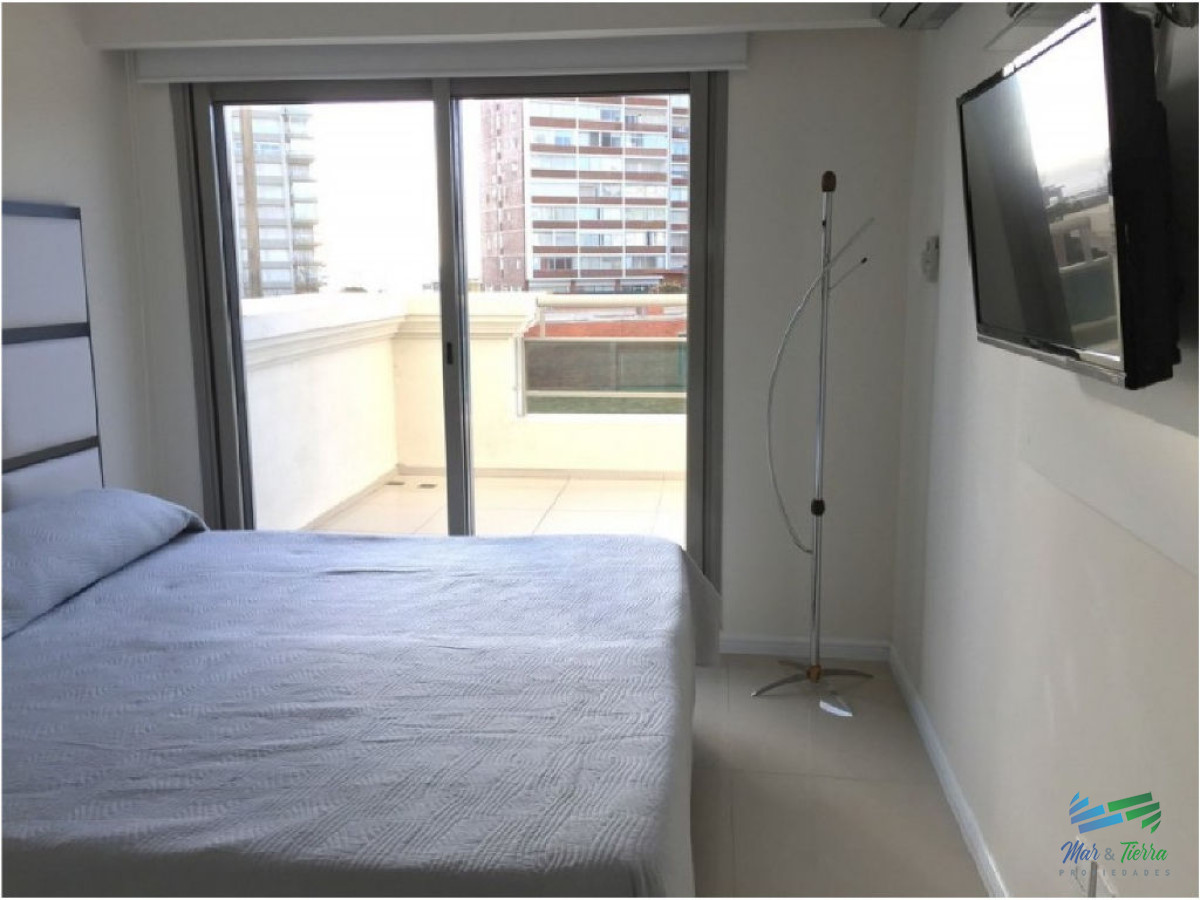 Apartamento ID.1073 - Torre de Categoría, Primera Línea Playa Brava