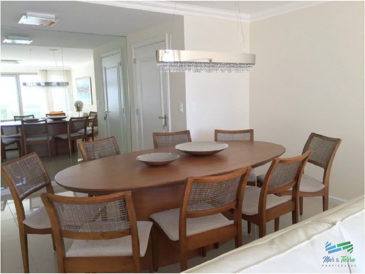 Apartamento ID.1073 - Torre de Categoría, Primera Línea Playa Brava