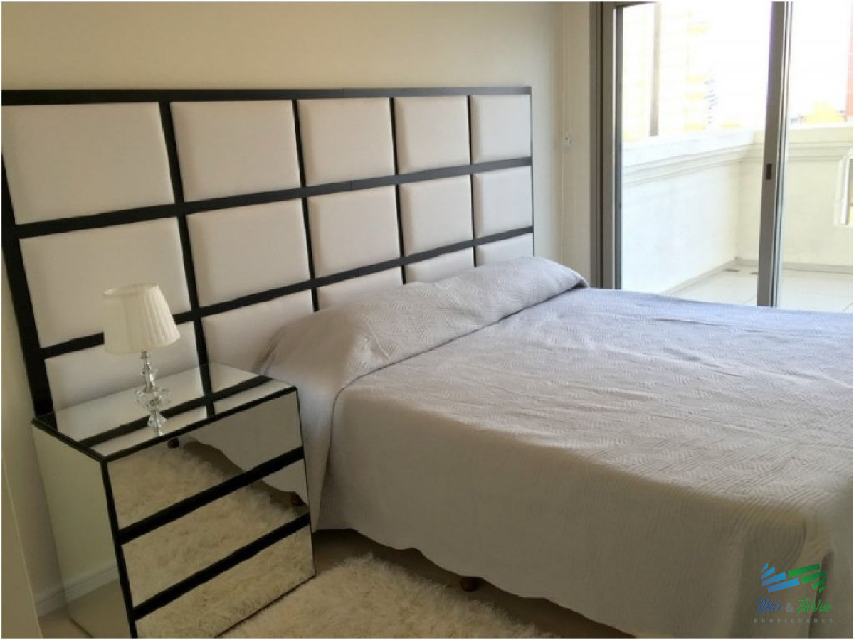 Apartamento ID.1073 - Torre de Categoría, Primera Línea Playa Brava
