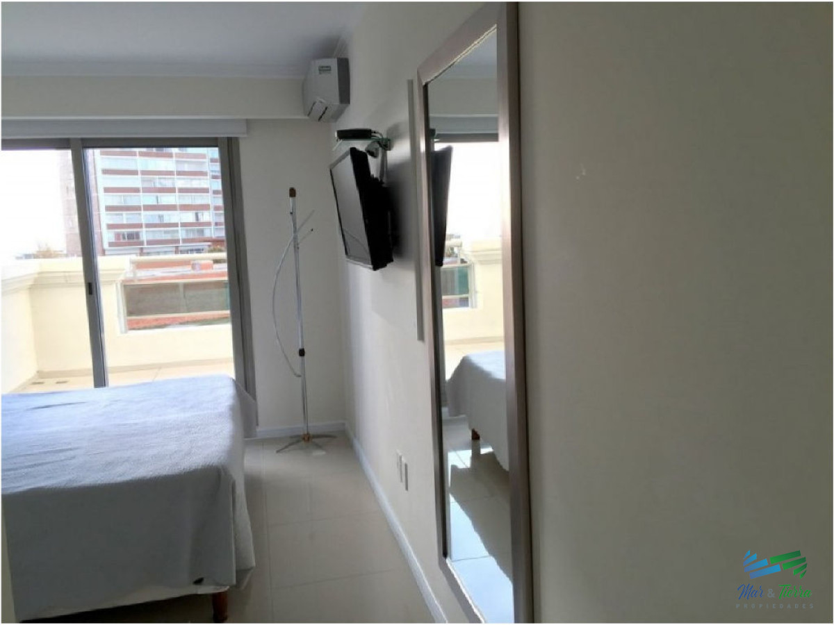 Apartamento ID.1073 - Torre de Categoría, Primera Línea Playa Brava