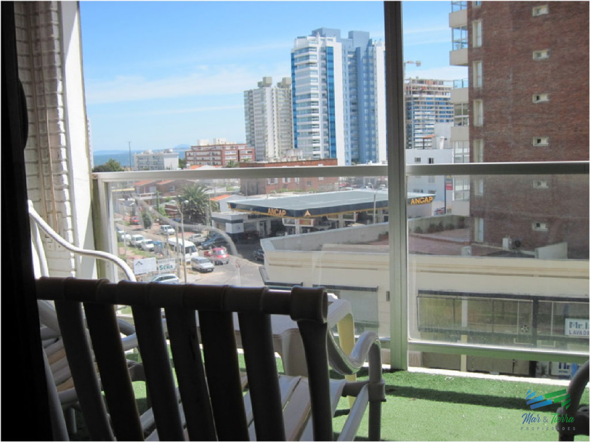 Apartamento ID.1096 - Oportunidad a pasitos del mar , rodeado de todos los servicios... 