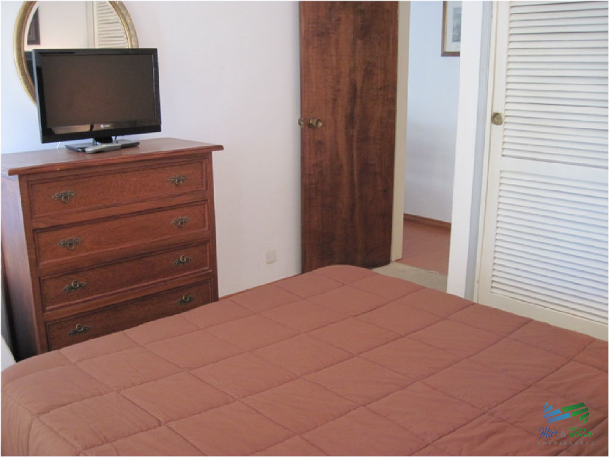 Apartamento ID.1096 - Oportunidad a pasitos del mar , rodeado de todos los servicios... 