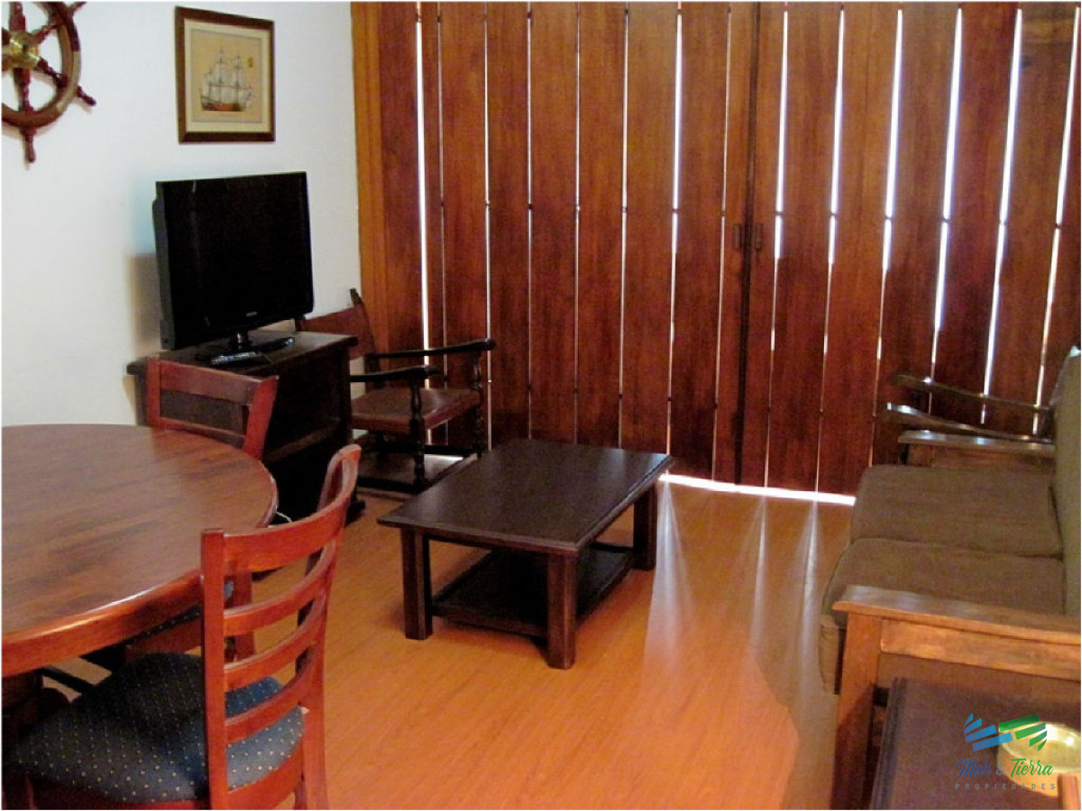 Apartamento ID.1096 - Oportunidad a pasitos del mar , rodeado de todos los servicios... 