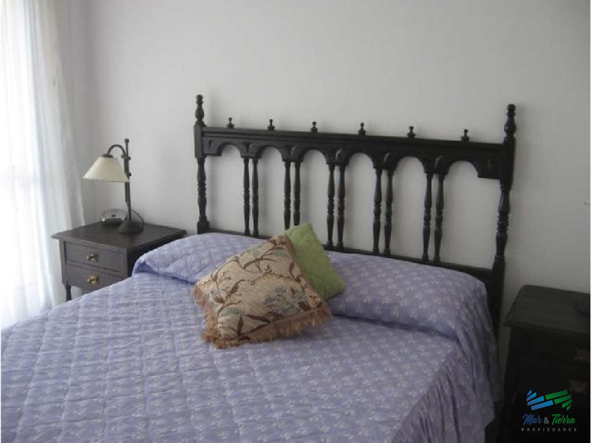 Apartamento ID.1143 - Apartamento en alquiler en Punta del Este, frente a playa mansa.