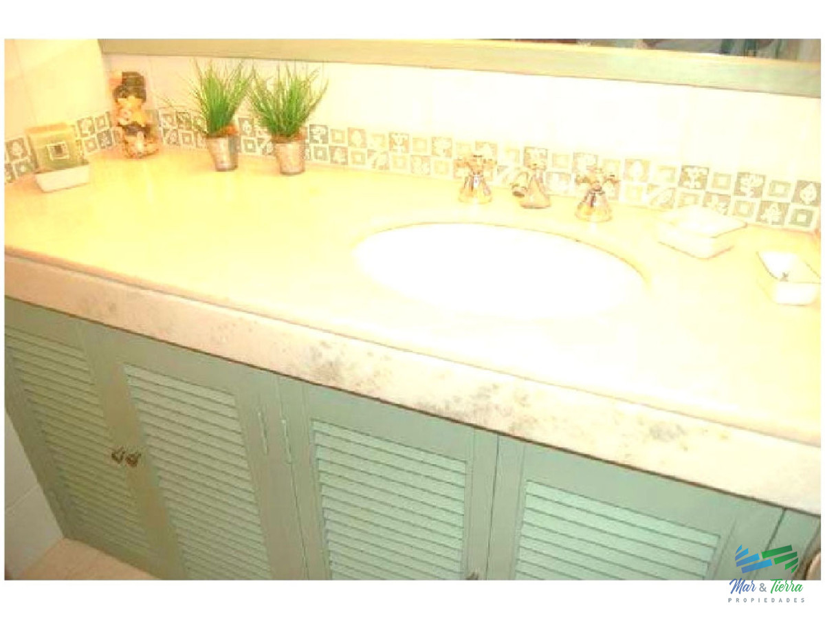 Apartamento ID.114 - MUY LINDO APARTAMENTO EN UNA DE LAS ZONAS MAS TRANQUILAS DE PUNTA DEL ESTE! PRIMERA LINEA.