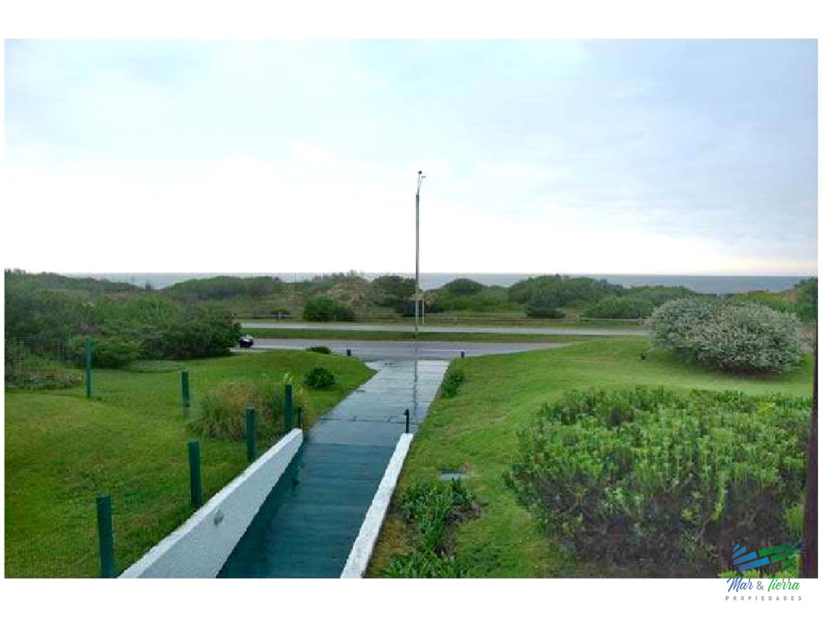 Apartamento ID.114 - MUY LINDO APARTAMENTO EN UNA DE LAS ZONAS MAS TRANQUILAS DE PUNTA DEL ESTE! PRIMERA LINEA.