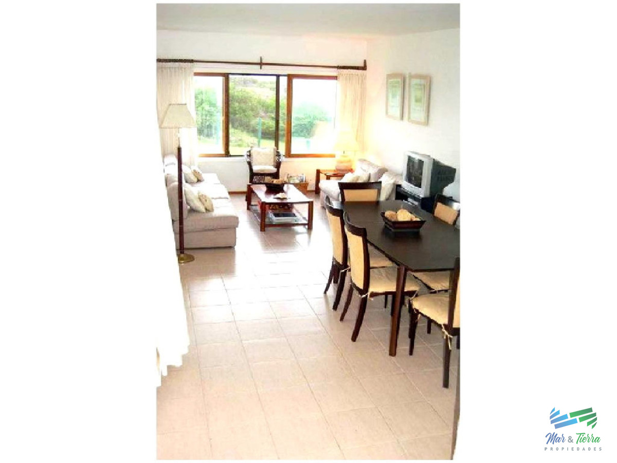 Apartamento ID.114 - MUY LINDO APARTAMENTO EN UNA DE LAS ZONAS MAS TRANQUILAS DE PUNTA DEL ESTE! PRIMERA LINEA.
