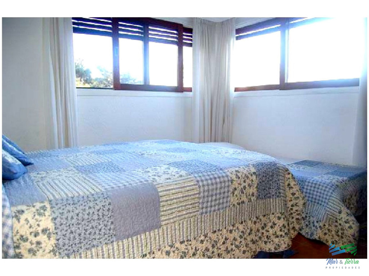 Apartamento ID.114 - MUY LINDO APARTAMENTO EN UNA DE LAS ZONAS MAS TRANQUILAS DE PUNTA DEL ESTE! PRIMERA LINEA.