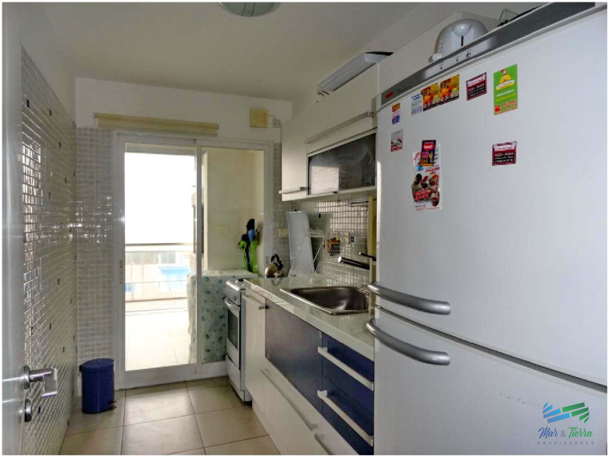 Apartamento ID.11 - Vendo 2 dormitorios en edificio con buenos servicios, parada 3, Punta del Este
