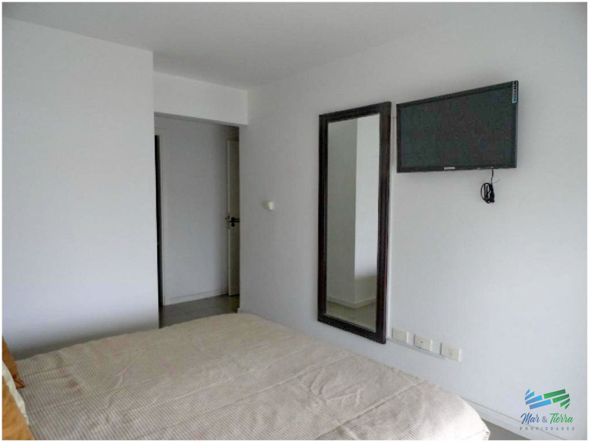 Apartamento ID.11 - Vendo 2 dormitorios en edificio con buenos servicios, parada 3, Punta del Este