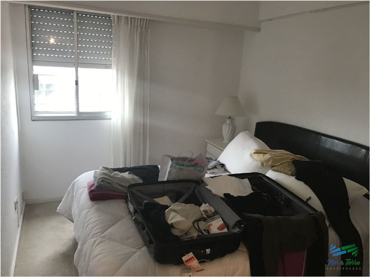 Apartamento ID.1200 - En venta y alquiler.. Apartamento en Península excelentes vistas al mar y Puerto- Punta del Este 