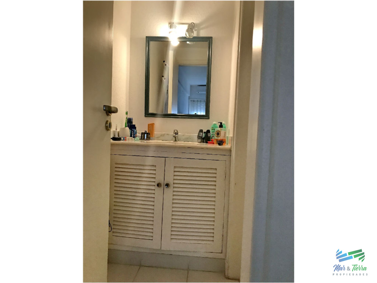 Apartamento ID.1200 - En venta y alquiler.. Apartamento en Península excelentes vistas al mar y Puerto- Punta del Este 