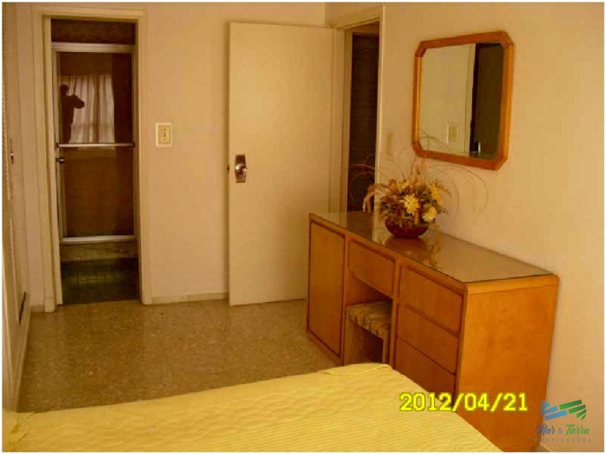 Apartamento ID.123 - En alquiler.. piso intermedio.. en el corazon de la Peninsula