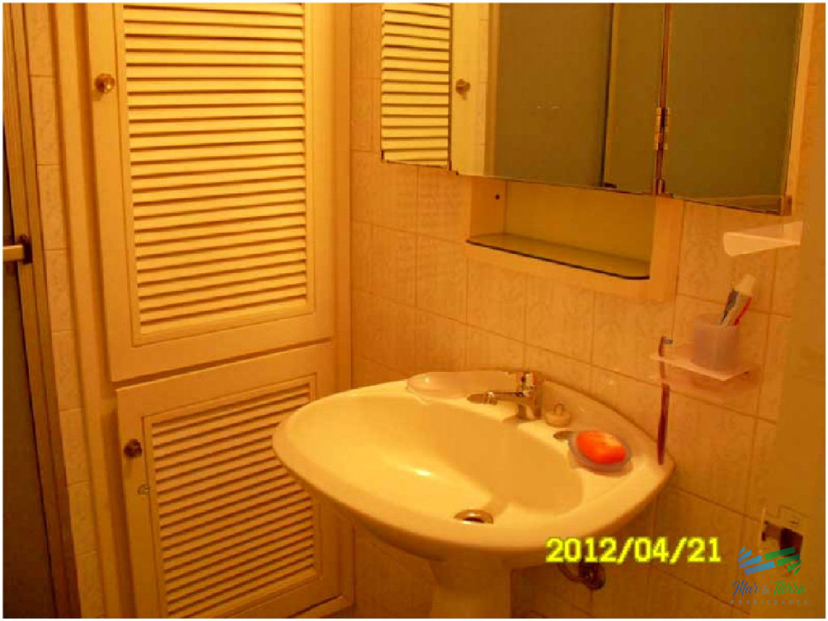 Apartamento ID.123 - En alquiler.. piso intermedio.. en el corazon de la Peninsula