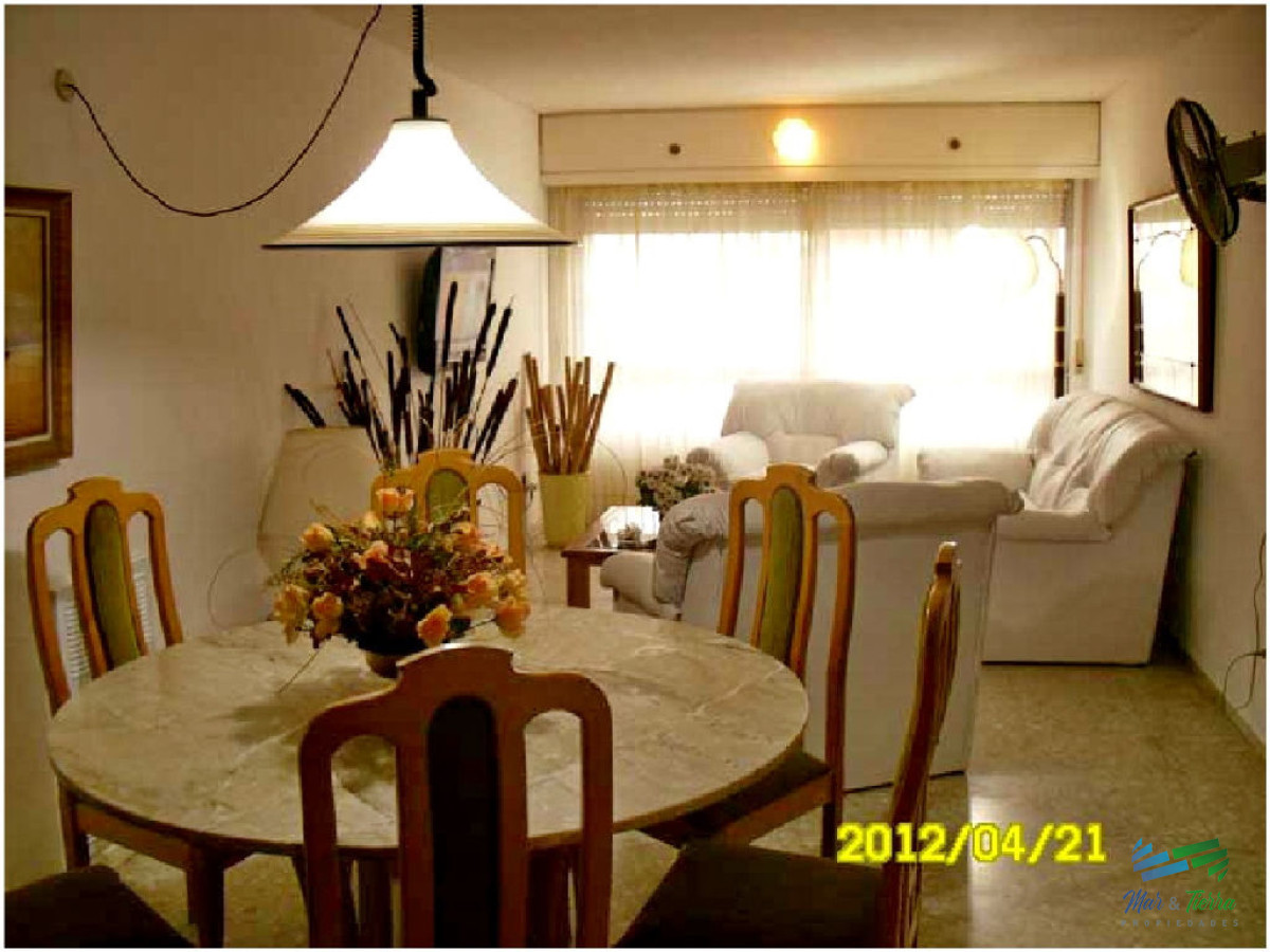 Apartamento ID.123 - En alquiler.. piso intermedio.. en el corazon de la Peninsula