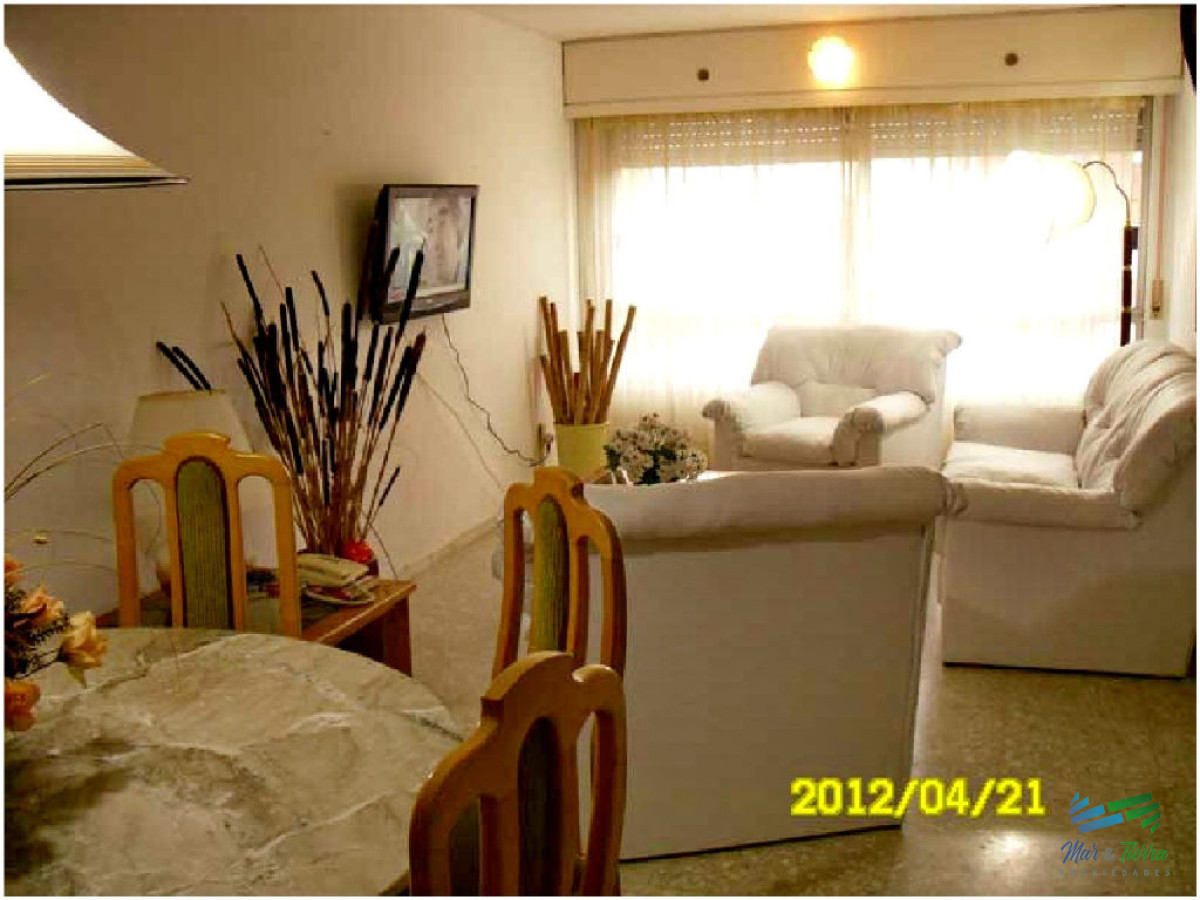 Apartamento ID.123 - En alquiler.. piso intermedio.. en el corazon de la Peninsula