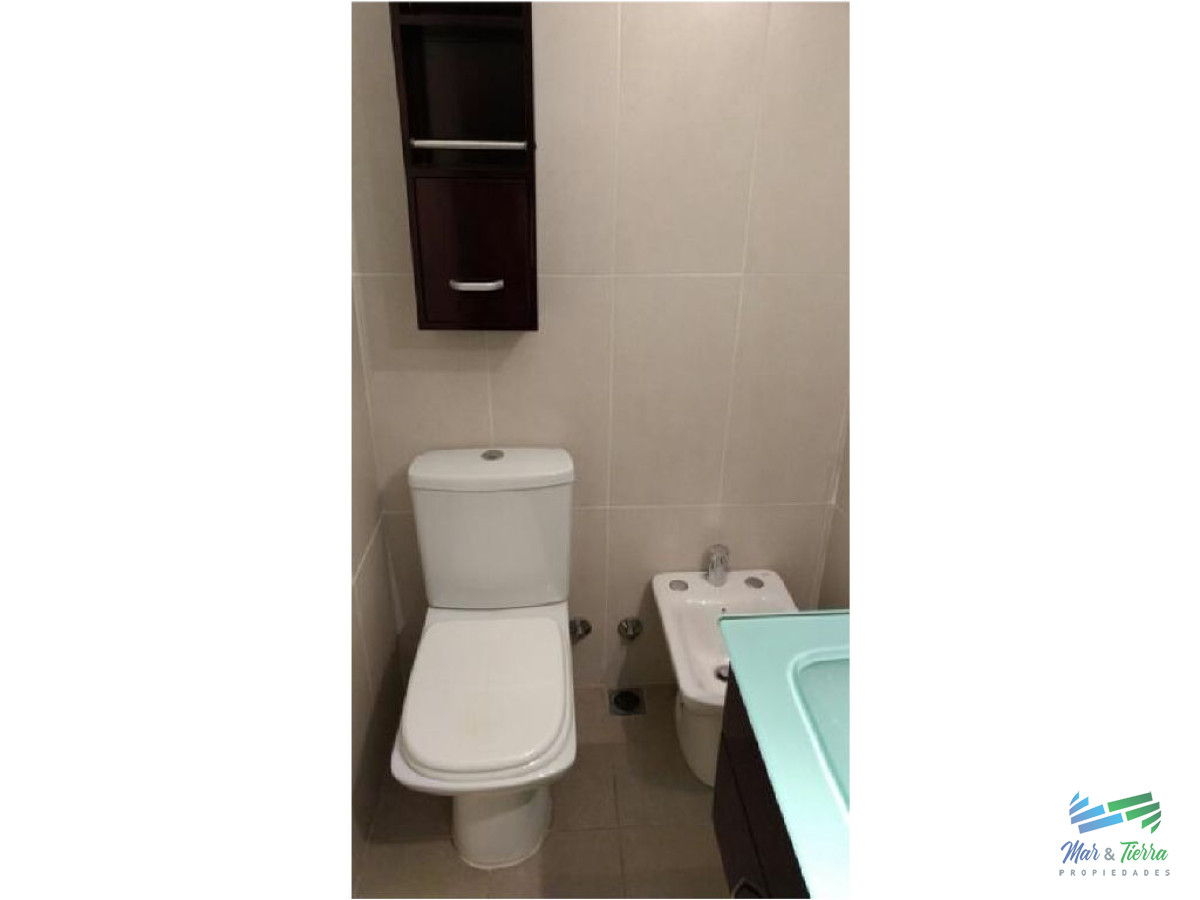 Apartamento ID.1318 - En alquiler.. Av. Roosevelt. Edificio con servicios.