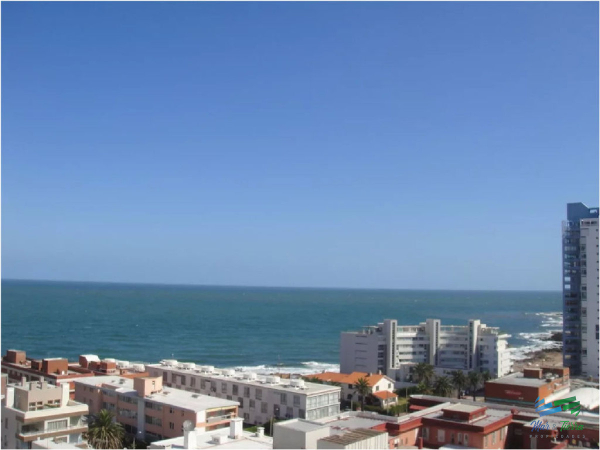 Apartamento ID.1321 - En venta.. Piso alto con espectacular vista al Puerto.