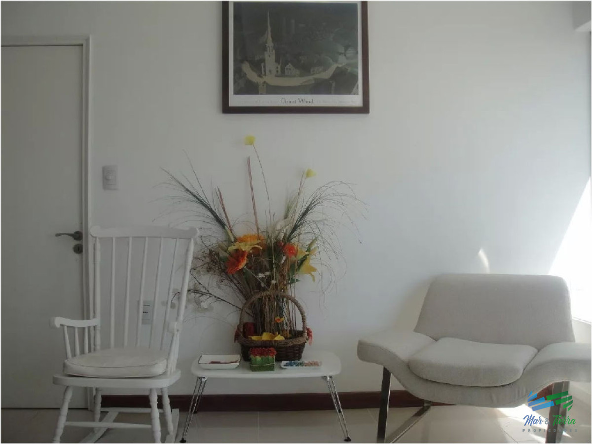 Apartamento ID.1321 - En venta.. Piso alto con espectacular vista al Puerto.