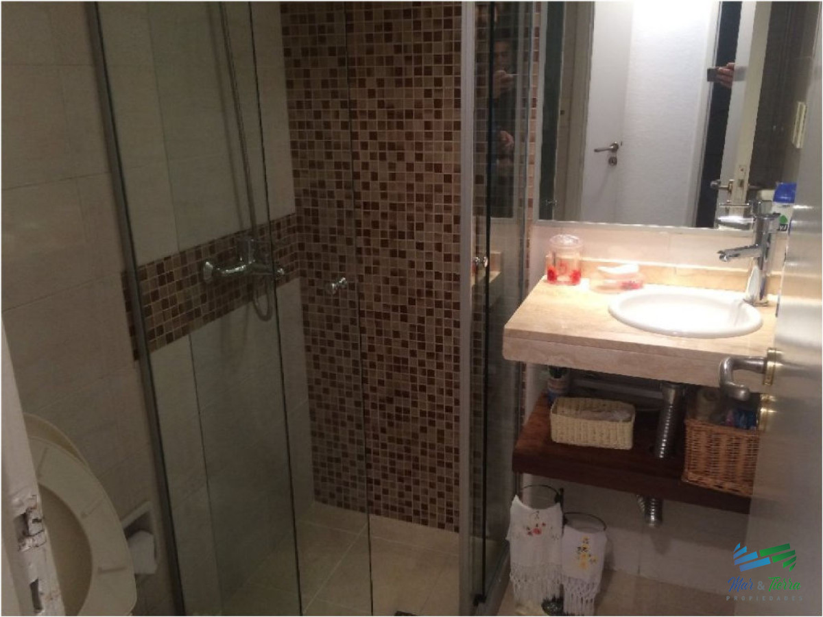 Apartamento ID.1397 - Apartamento en venta, piso alto con vista al mar en Peninsula, Punta del Este