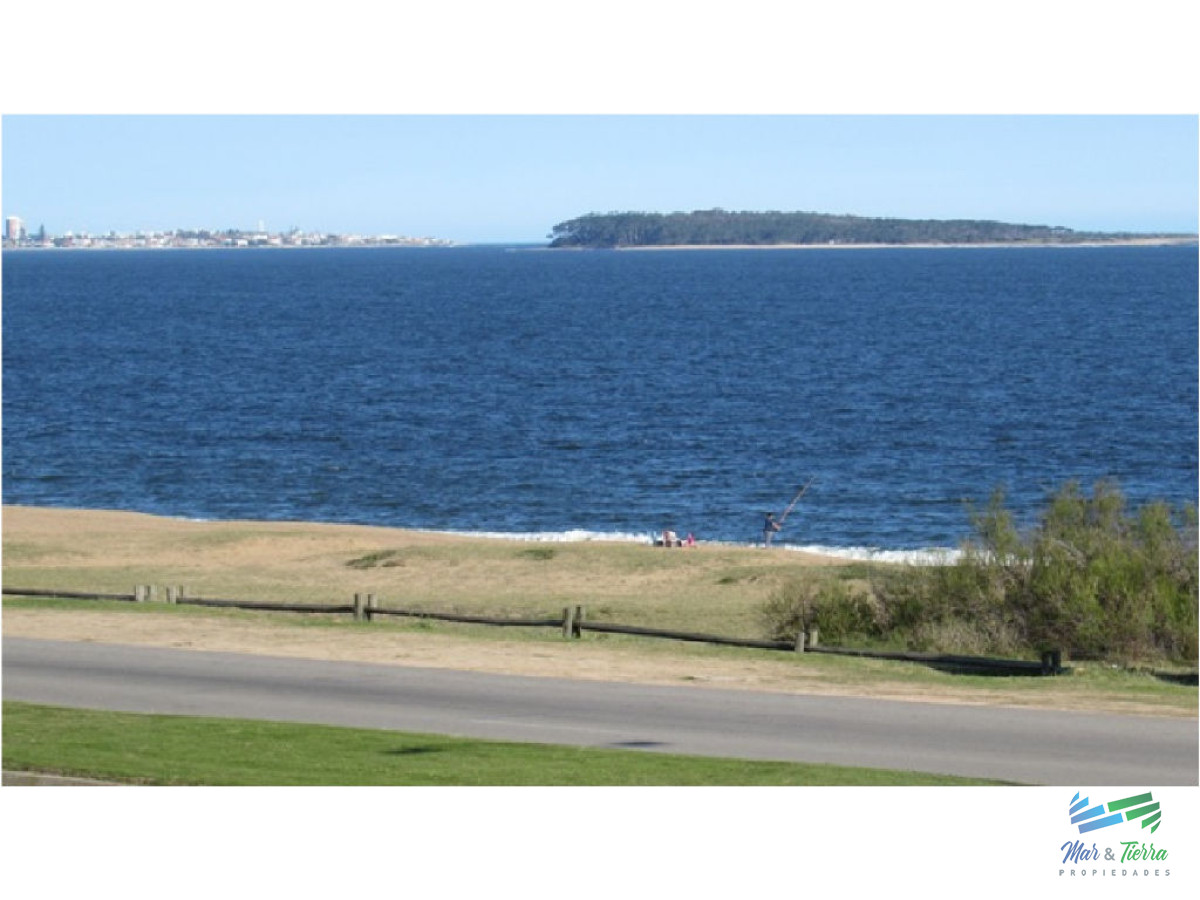 Apartamento ID.1409 - Apartamento en Pinares, 2 dormitorios *