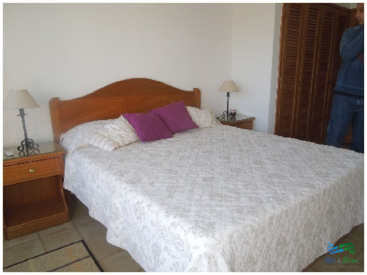 Apartamento ID.1410 - Gran oportunidad en venta!!! Apartamento en primer piso por escalera.