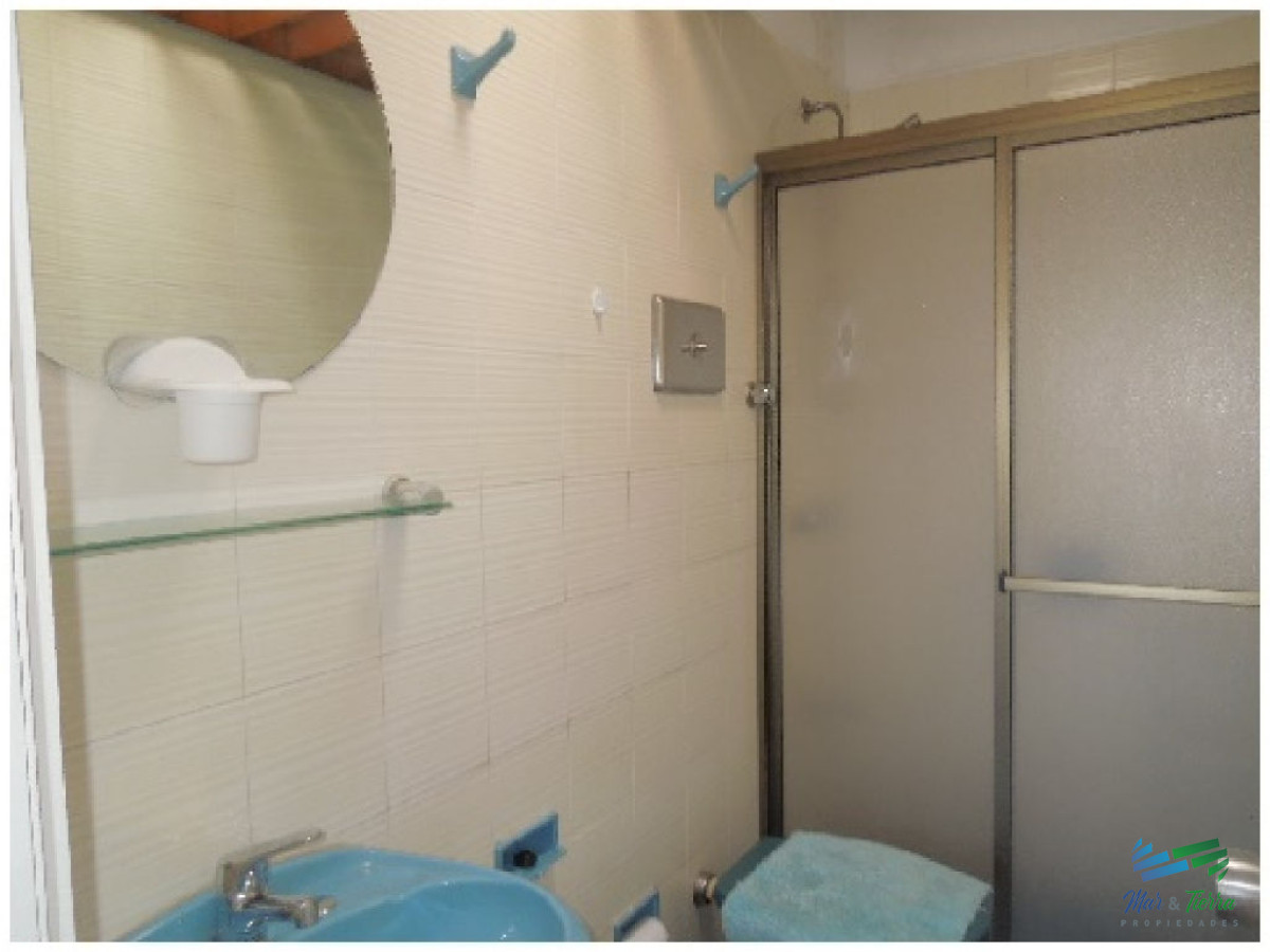 Apartamento ID.1410 - Gran oportunidad en venta!!! Apartamento en primer piso por escalera.