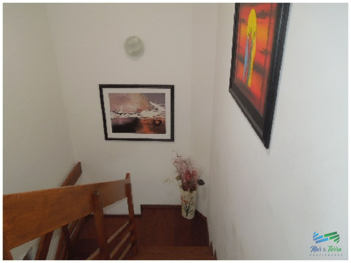 Apartamento ID.1410 - Gran oportunidad en venta!!! Apartamento en primer piso por escalera.