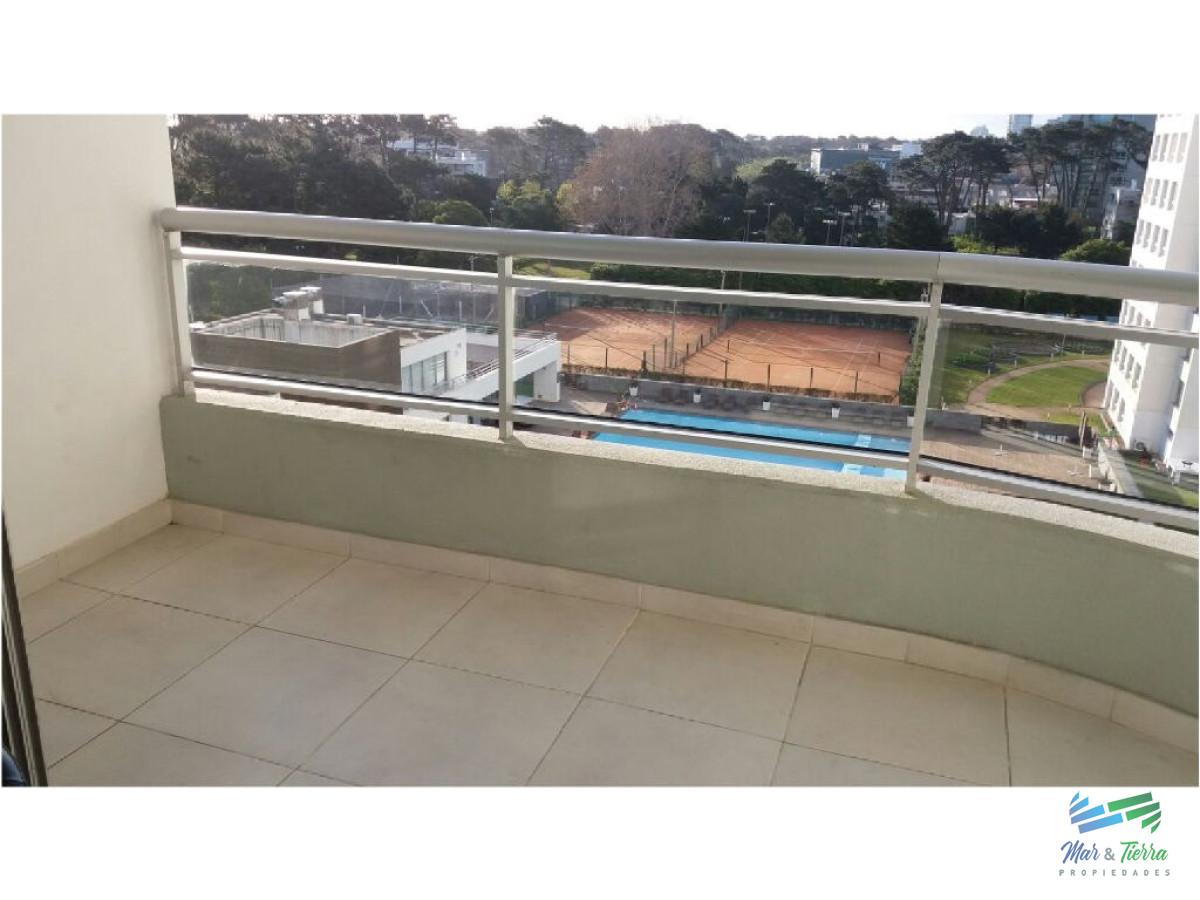 Apartamento ID.1457 - Vendo apartamento en Ocean Drive.. excelente servicios en Punta del Este.