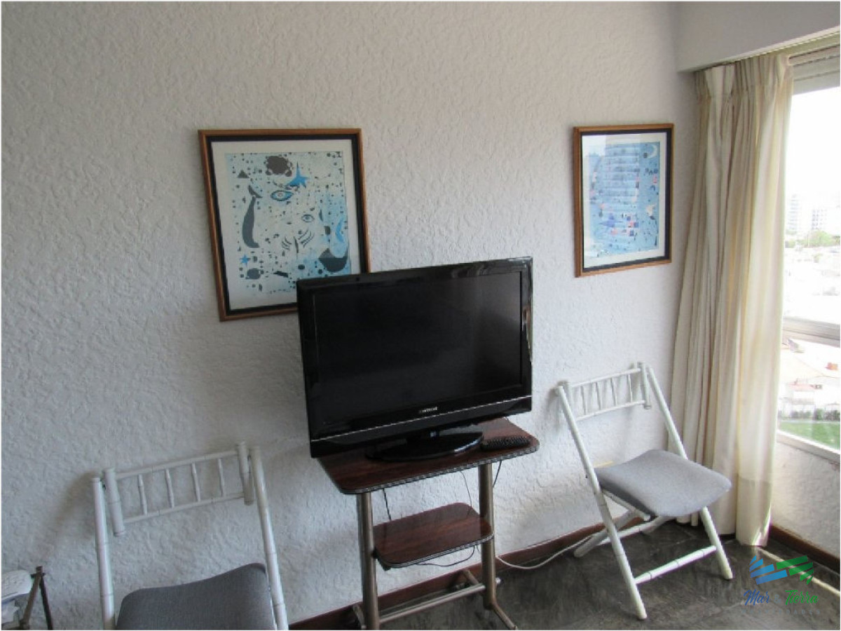 Apartamento ID.1459 - Excelente edificio sobre la Brava, 1 dormitorio