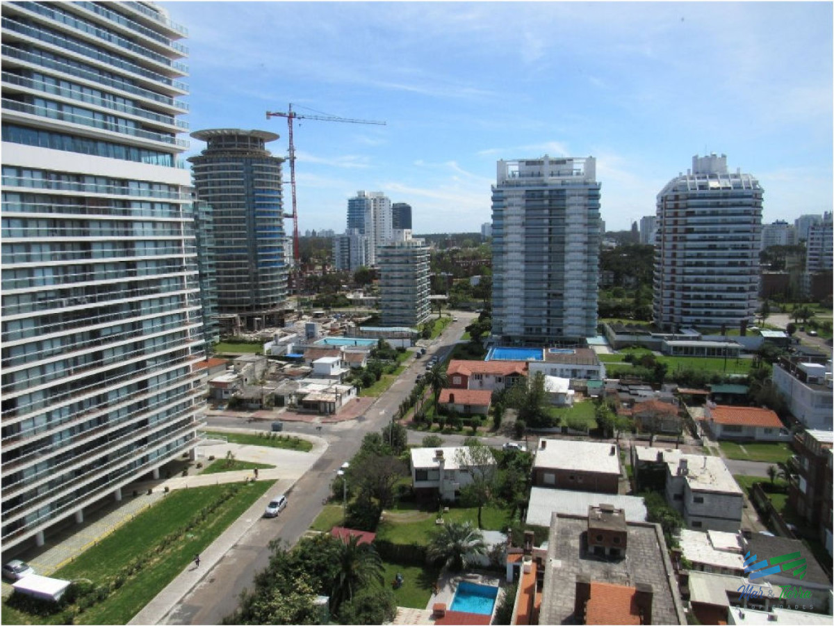 Apartamento ID.1459 - Excelente edificio sobre la Brava, 1 dormitorio