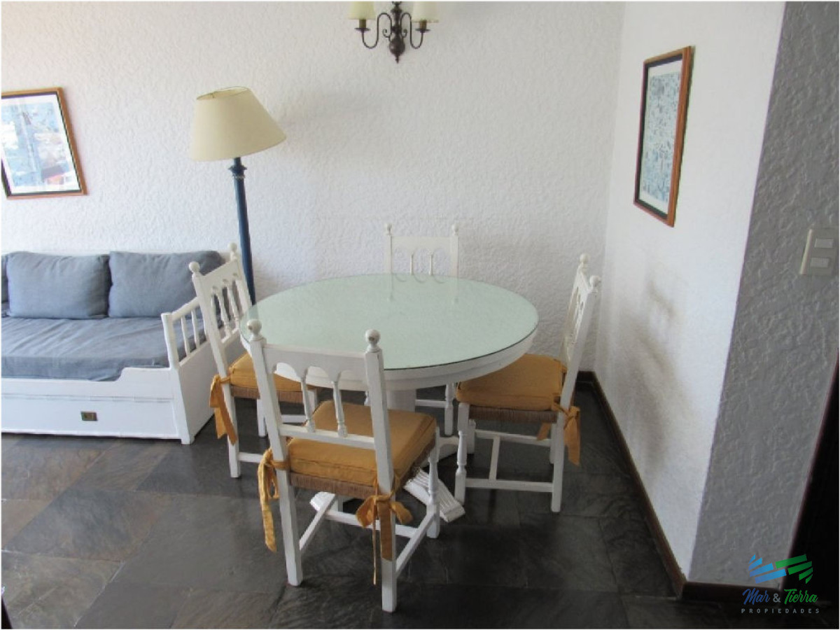 Apartamento ID.1459 - Excelente edificio sobre la Brava, 1 dormitorio