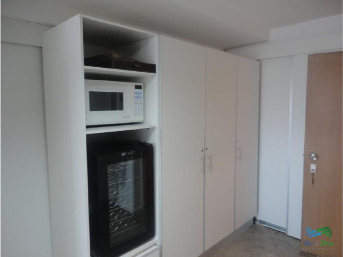 Apartamento ID.1482 - Espectacular planta, piso alto, primera línea frente al mar.