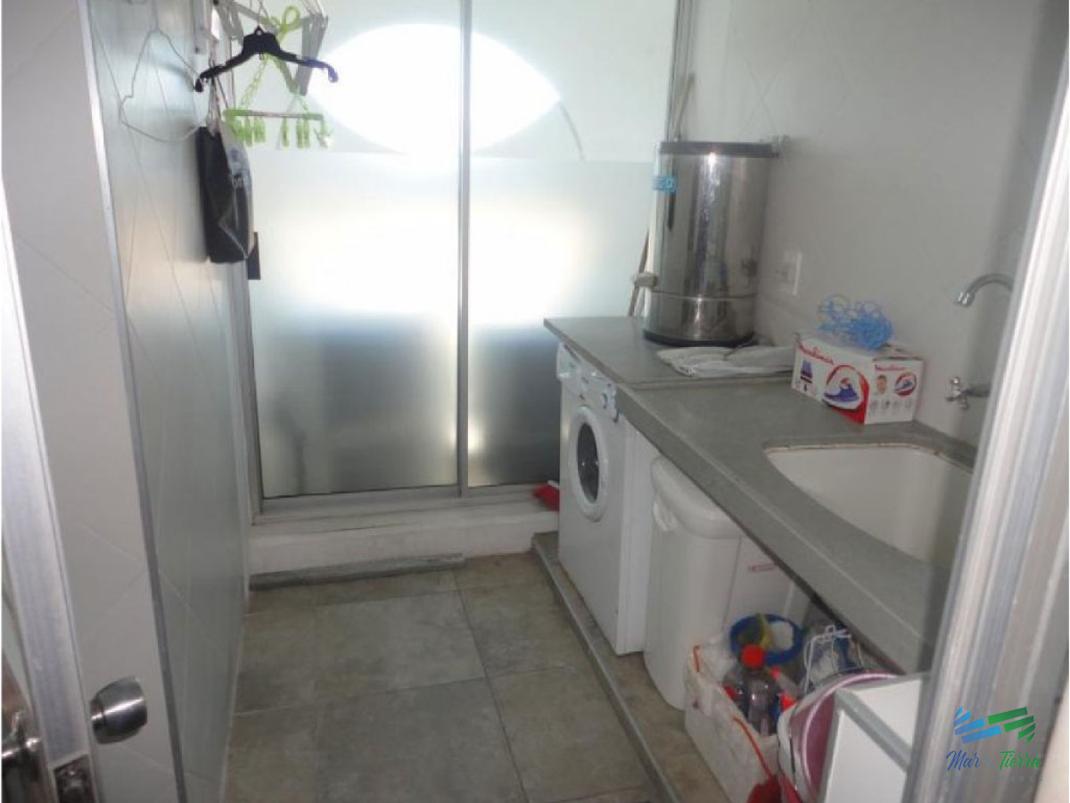 Apartamento ID.1482 - Espectacular planta, piso alto, primera línea frente al mar.