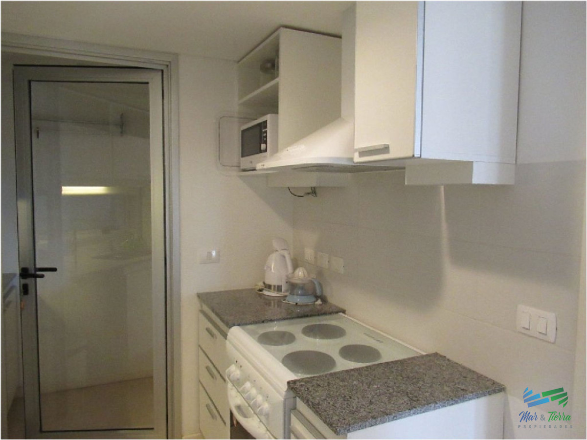 Apartamento ID.1506 - Apartamento de 3 dormitorios con excelente vista ,Punta del Este