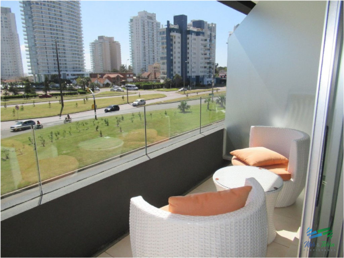 Apartamento ID.1506 - Apartamento de 3 dormitorios con excelente vista ,Punta del Este