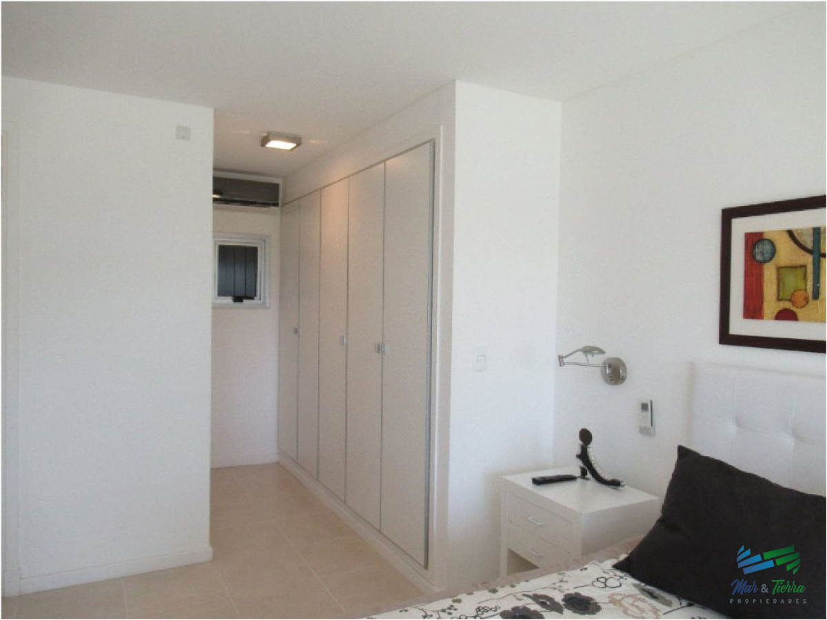 Apartamento ID.1506 - Apartamento de 3 dormitorios con excelente vista ,Punta del Este
